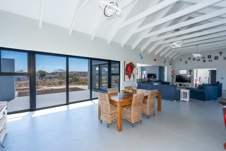 3 Bedroom Property for Sale in Oliphantskop Western Cape